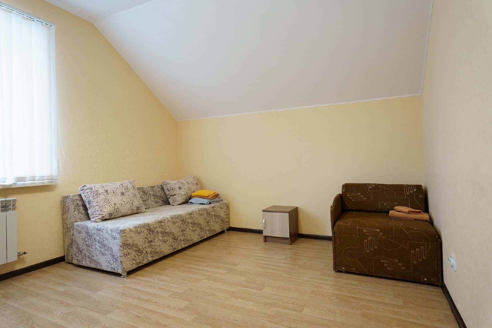 2-комнатная квартира посуточно, Калуга, Салтыкова-Щедрина пер. д.3 кв.42 2