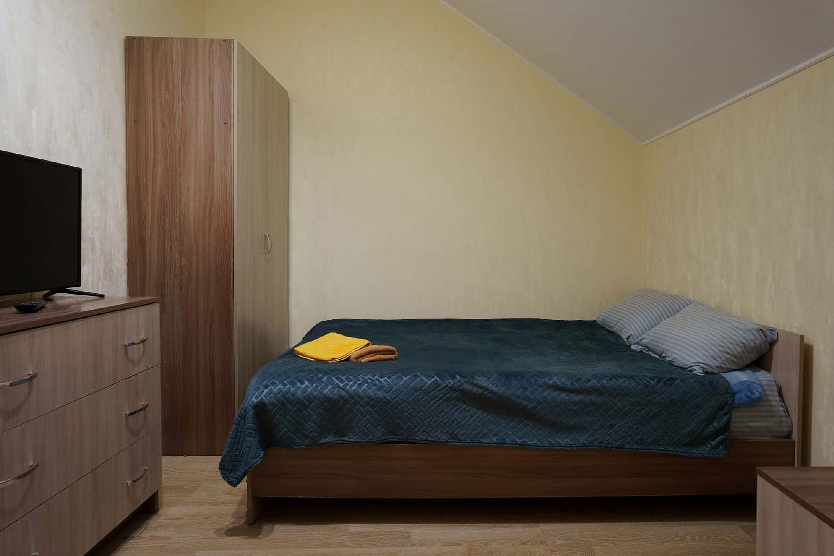 2-комнатная квартира посуточно, Калуга, Салтыкова-Щедрина пер. д.3 кв.42 9
