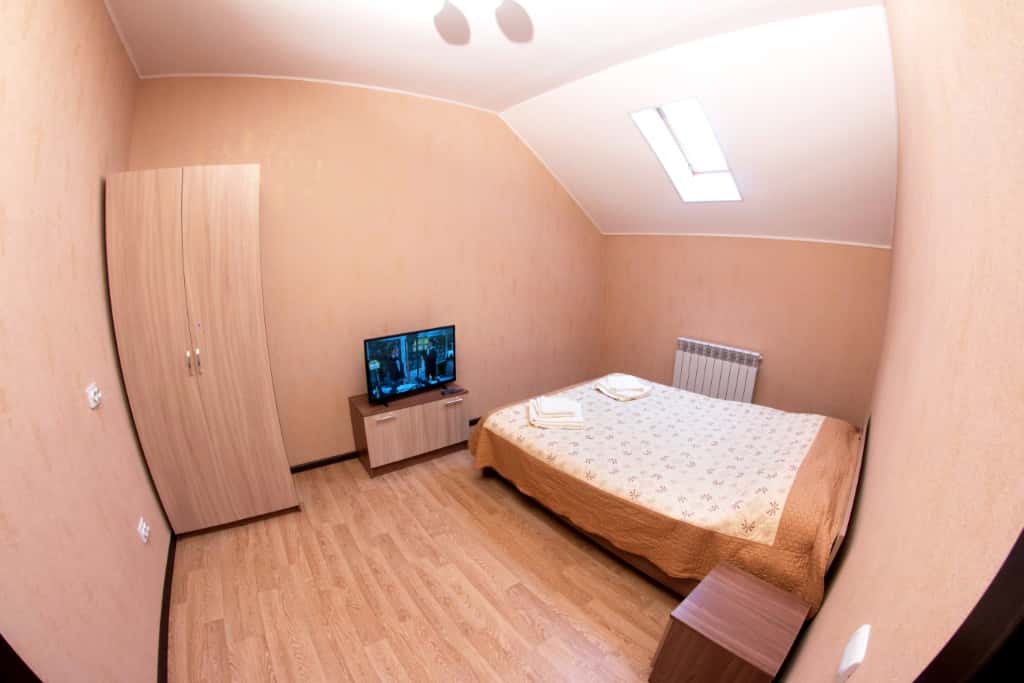 2-комнатная квартира посуточно, Калуга, Салтыкова-Щедрина пер. д.3 кв.43 15