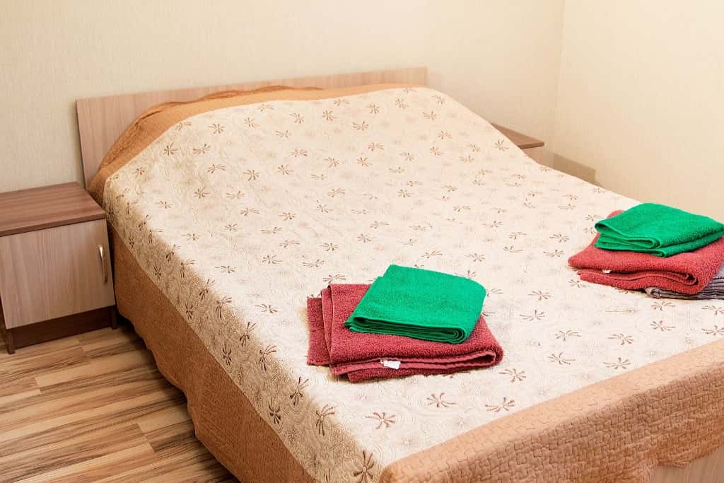 1-комнатная квартира посуточно, Калуга, Салтыкова-Щедрина пер. д.3 кв.44 2