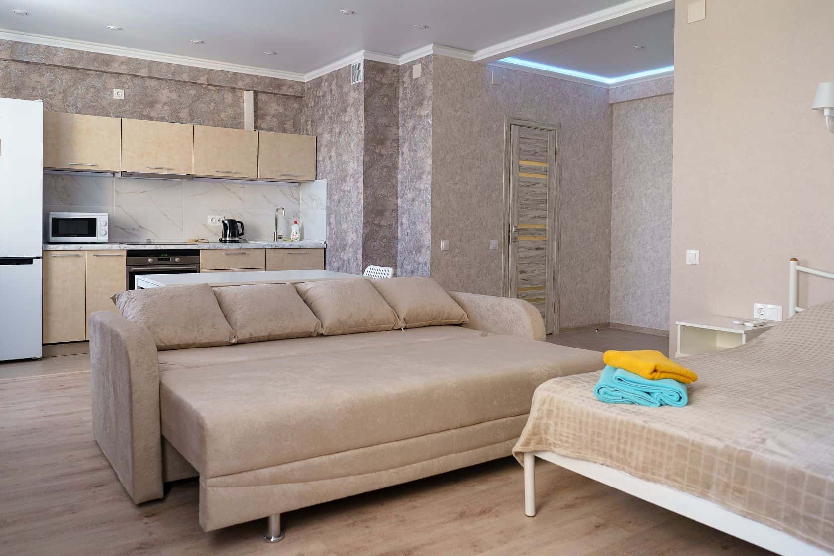 Квартира-студия посуточно, Калуга, улица Пухова, 56 кв. 245 7