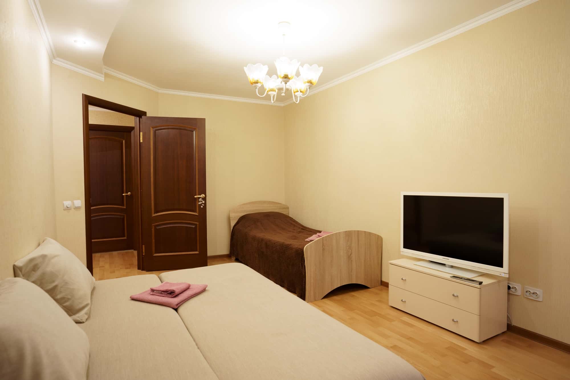 2-комнатная квартира посуточно, Калуга, Маяковского, 43 8