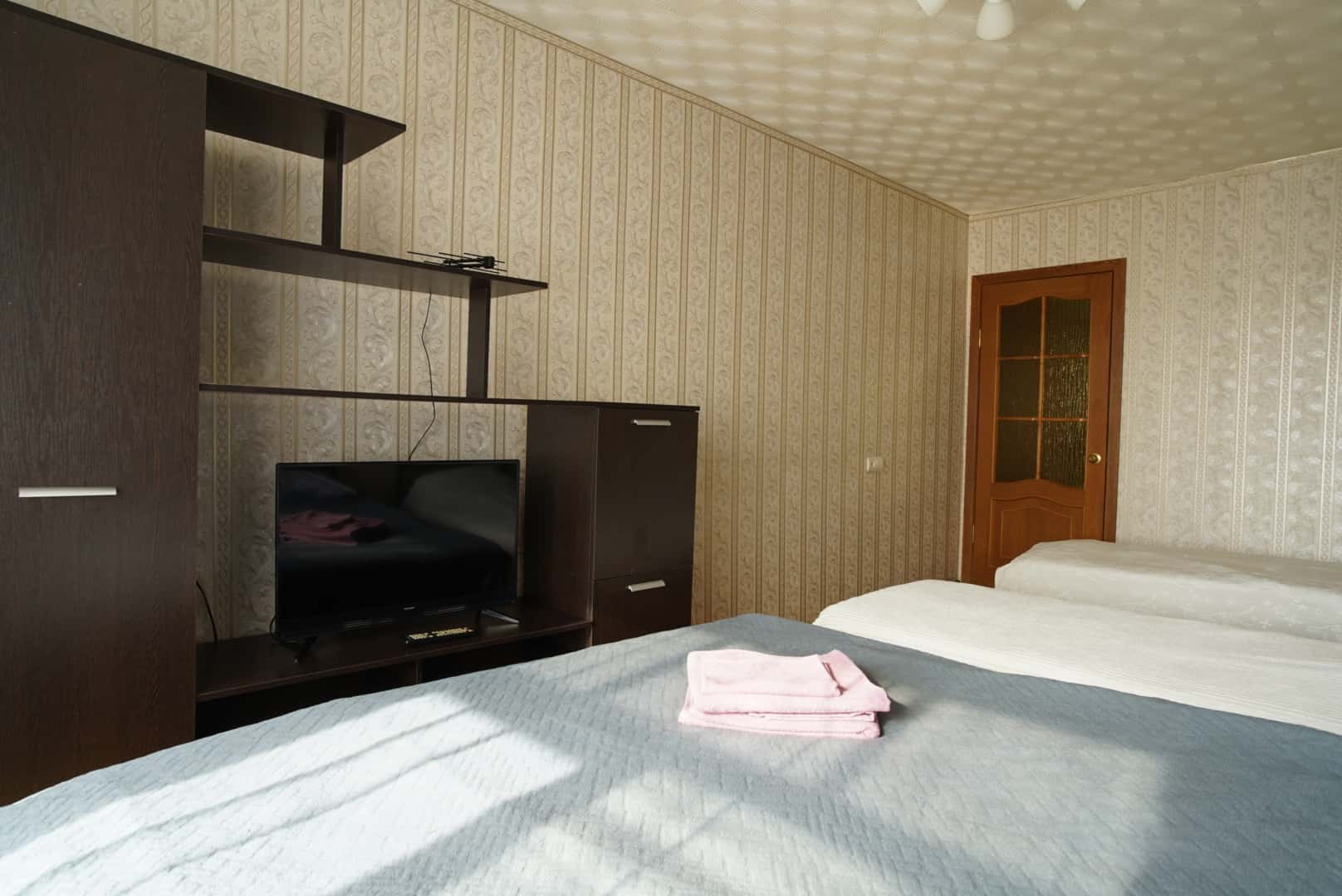 3-комнатная квартира посуточно, Калуга, улица Дзержинского, 71 3