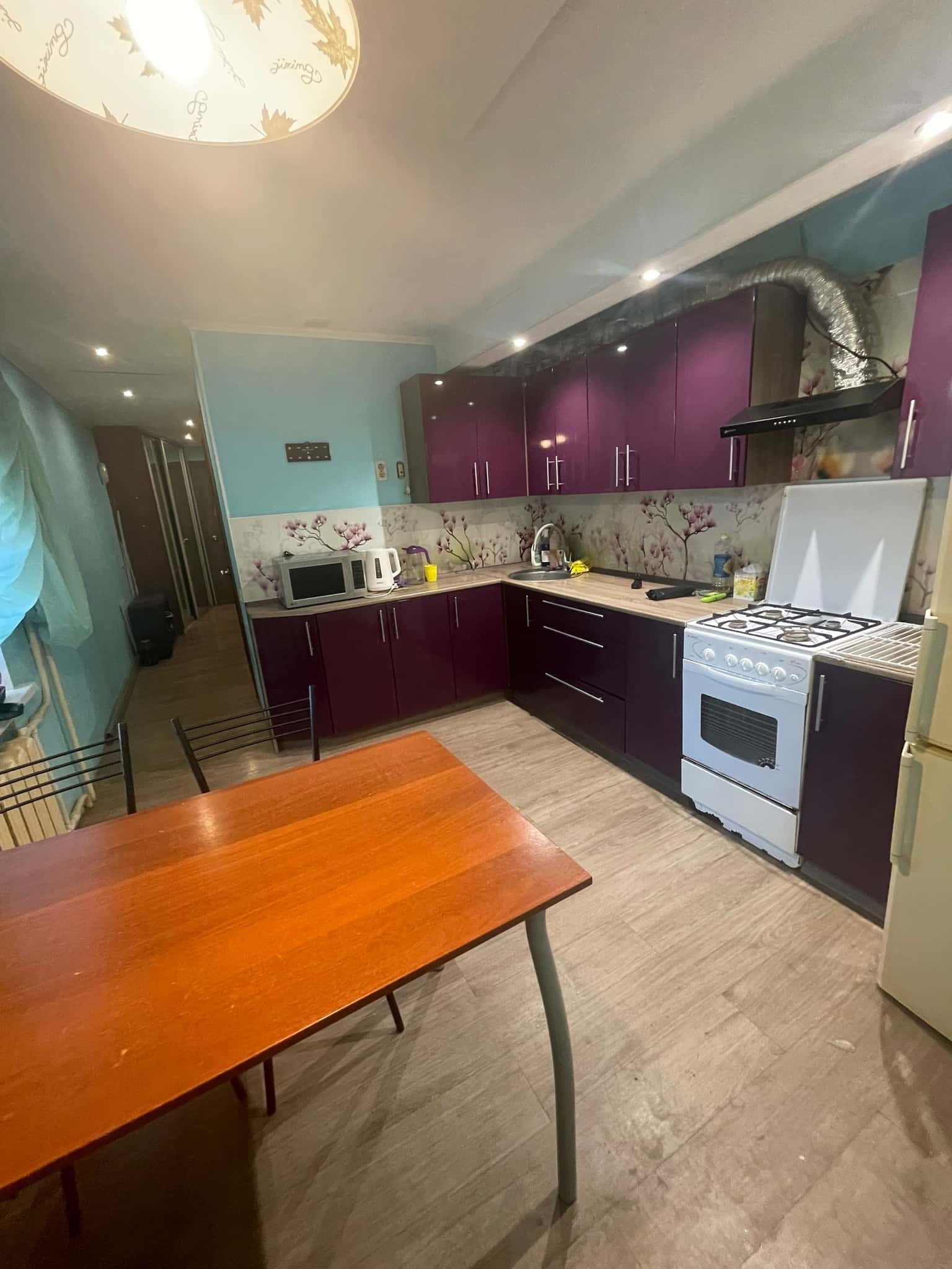 2-комнатная квартира посуточно, Череповец, пр. Строителей, 37 3