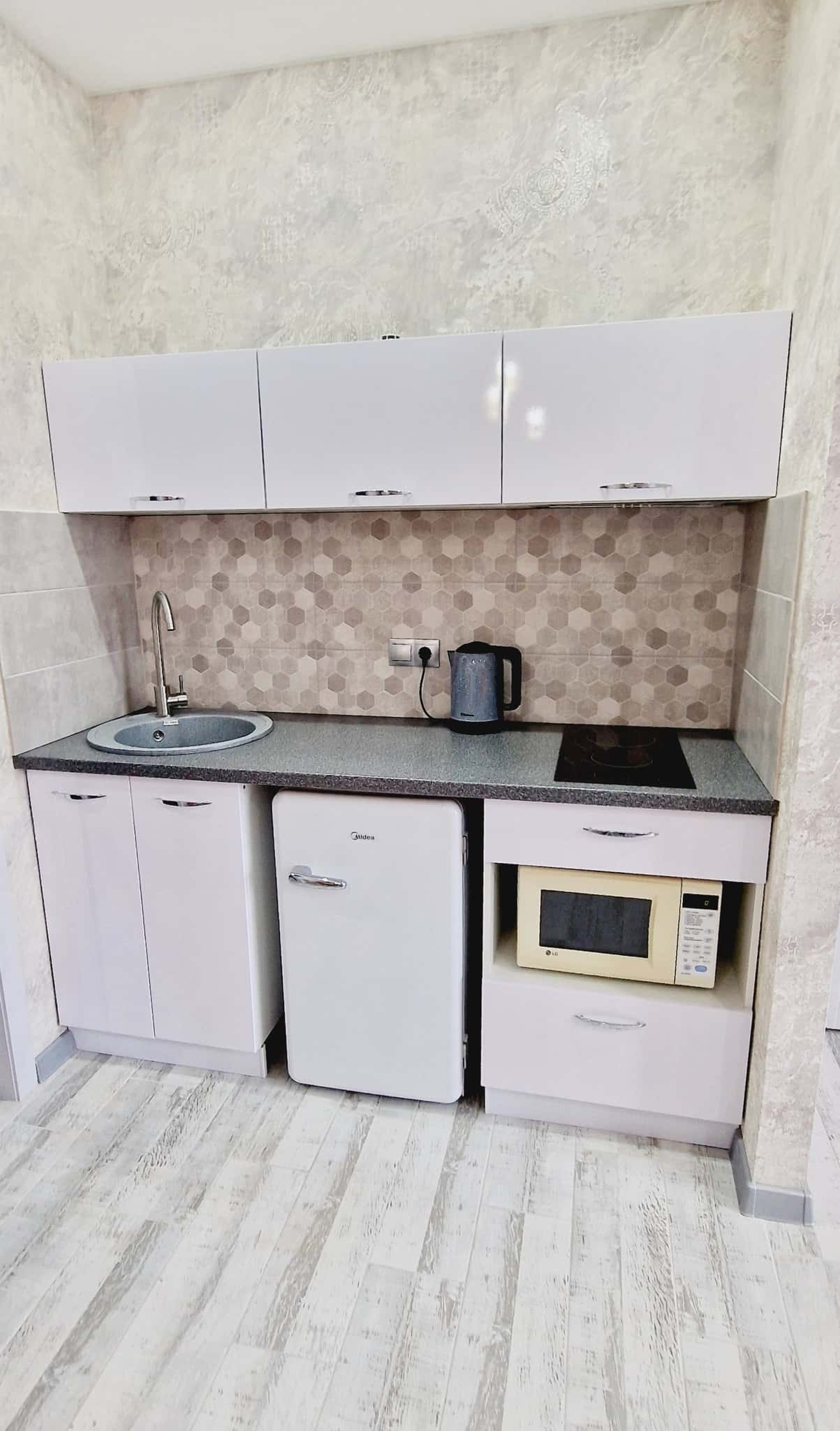 2-комнатная квартира посуточно, Абакан, ул. Советская, 94 9