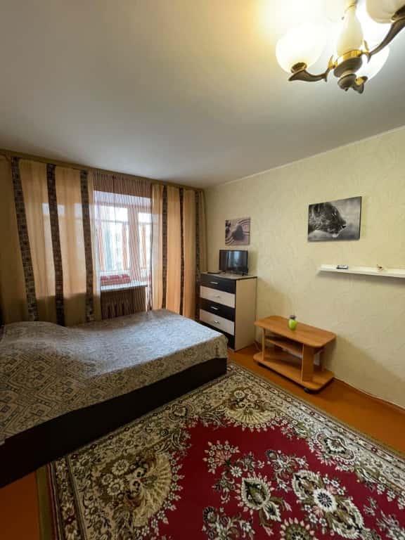 2-комнатная квартира посуточно, Уфа, пр-т Октября, 124/2 2