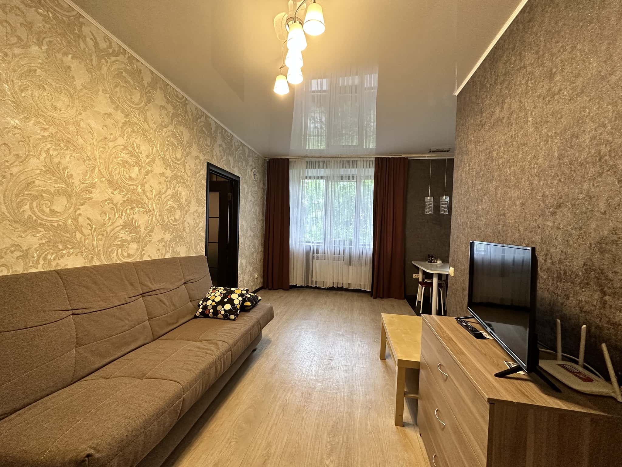 2-комнатная квартира посуточно, Уфа, пр-т Октября, 126/1 2
