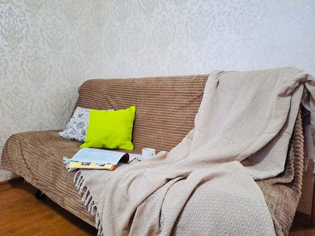 1-комнатная квартира посуточно в Чебоксарах, ул. Пирогова, 1к4 3