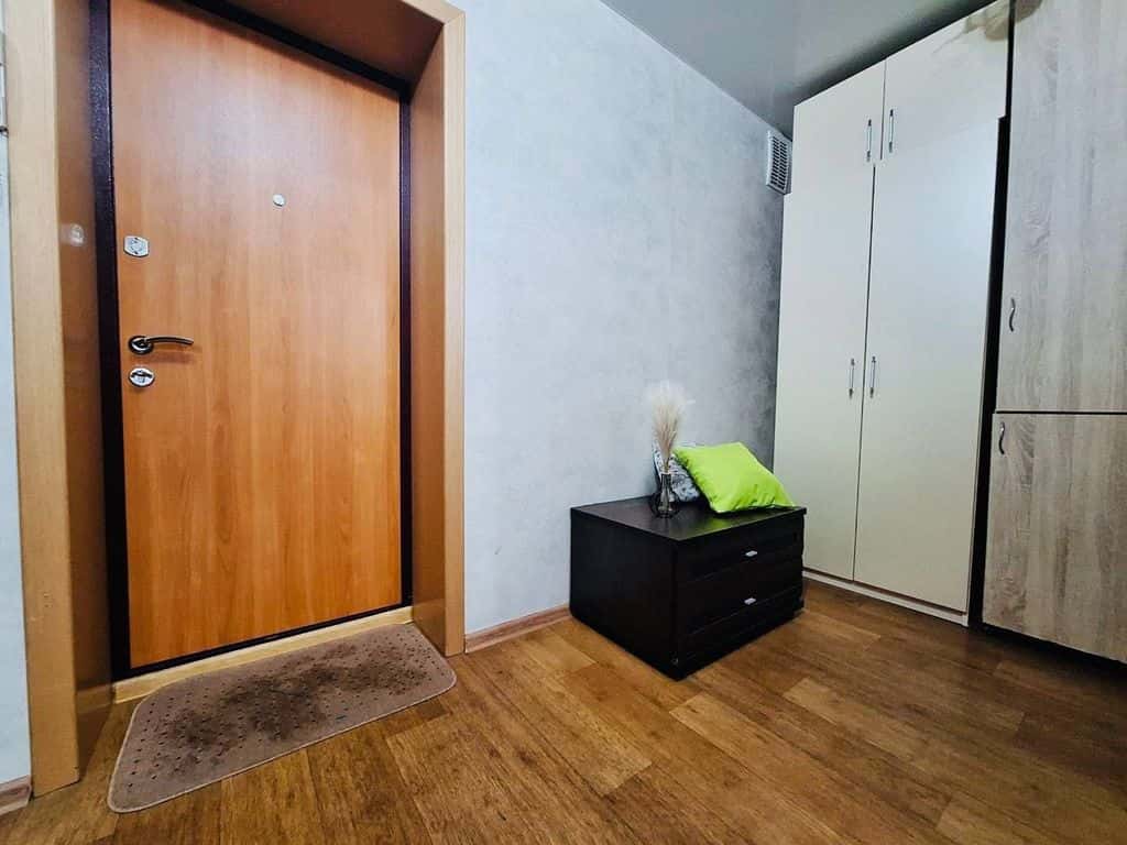 1-комнатная квартира посуточно в Чебоксарах, ул. Пирогова, 1к4 12