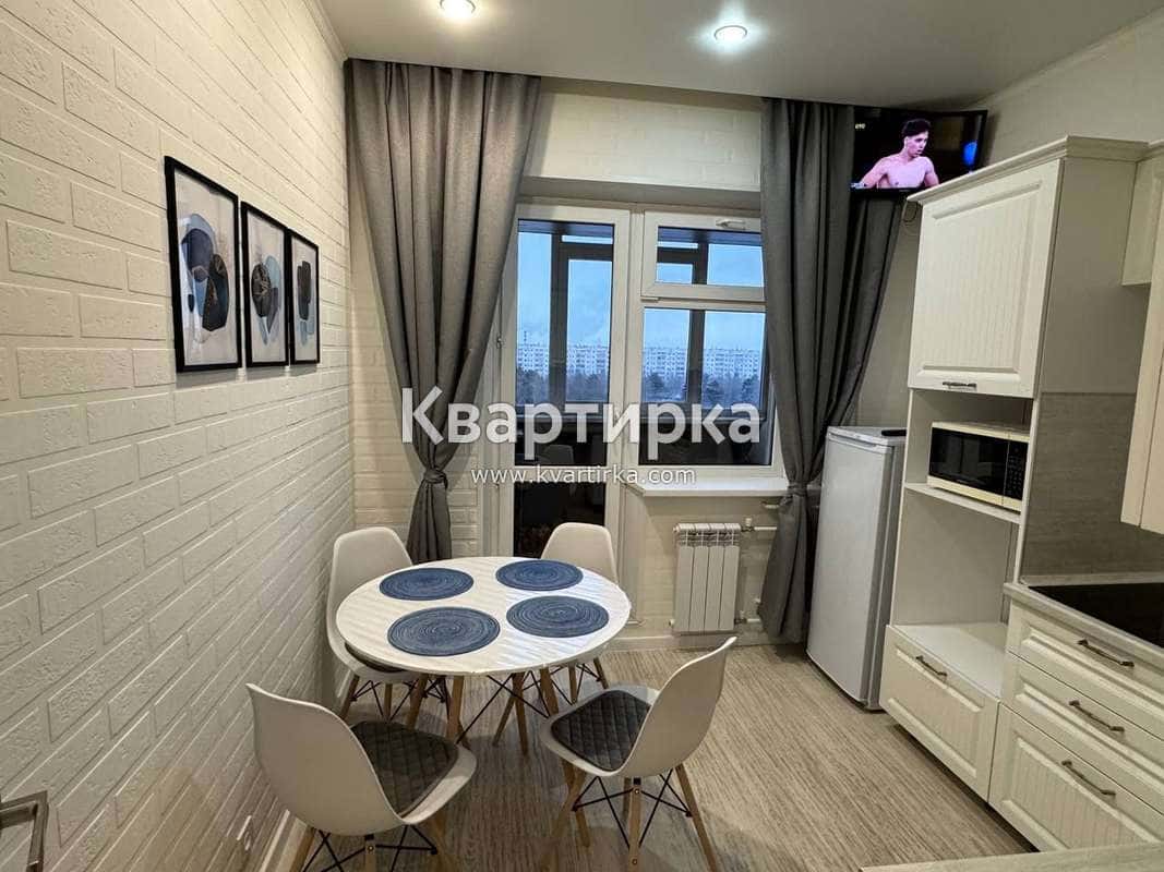 2-комнатная квартира посуточно, Нижневартовск, ул. Дзержинского, 27 10
