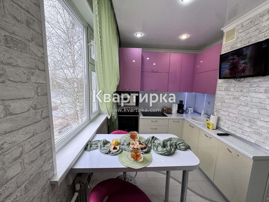 1-комнатная квартира посуточно, Нижневартовск, ул. Ленина, 7к2 6