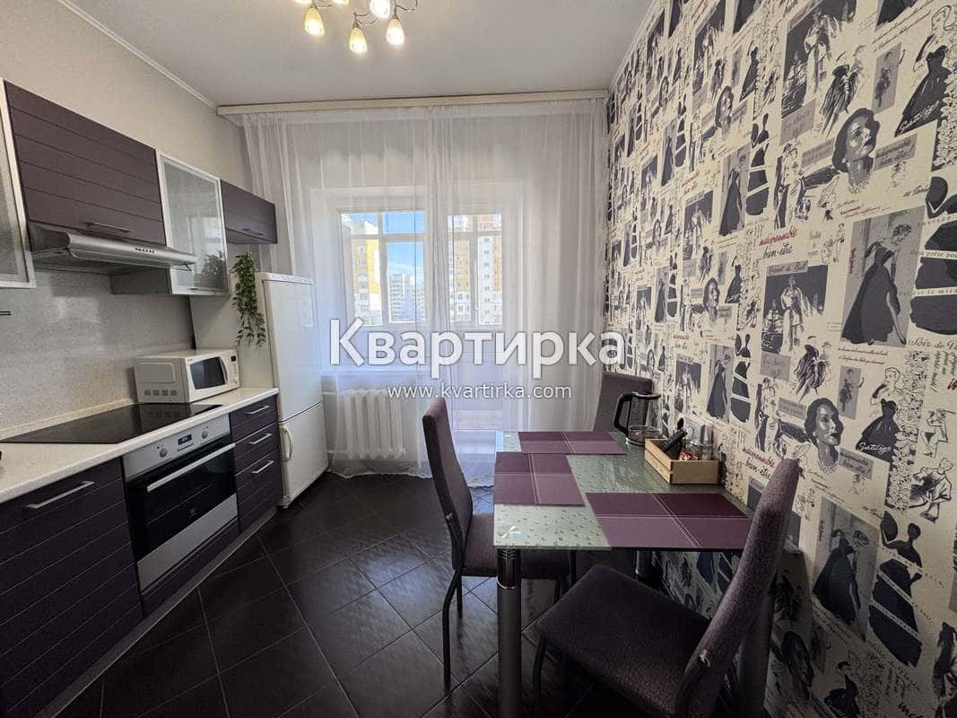1-комнатная квартира посуточно, Нижневартовск, ул. Мира, 95 5