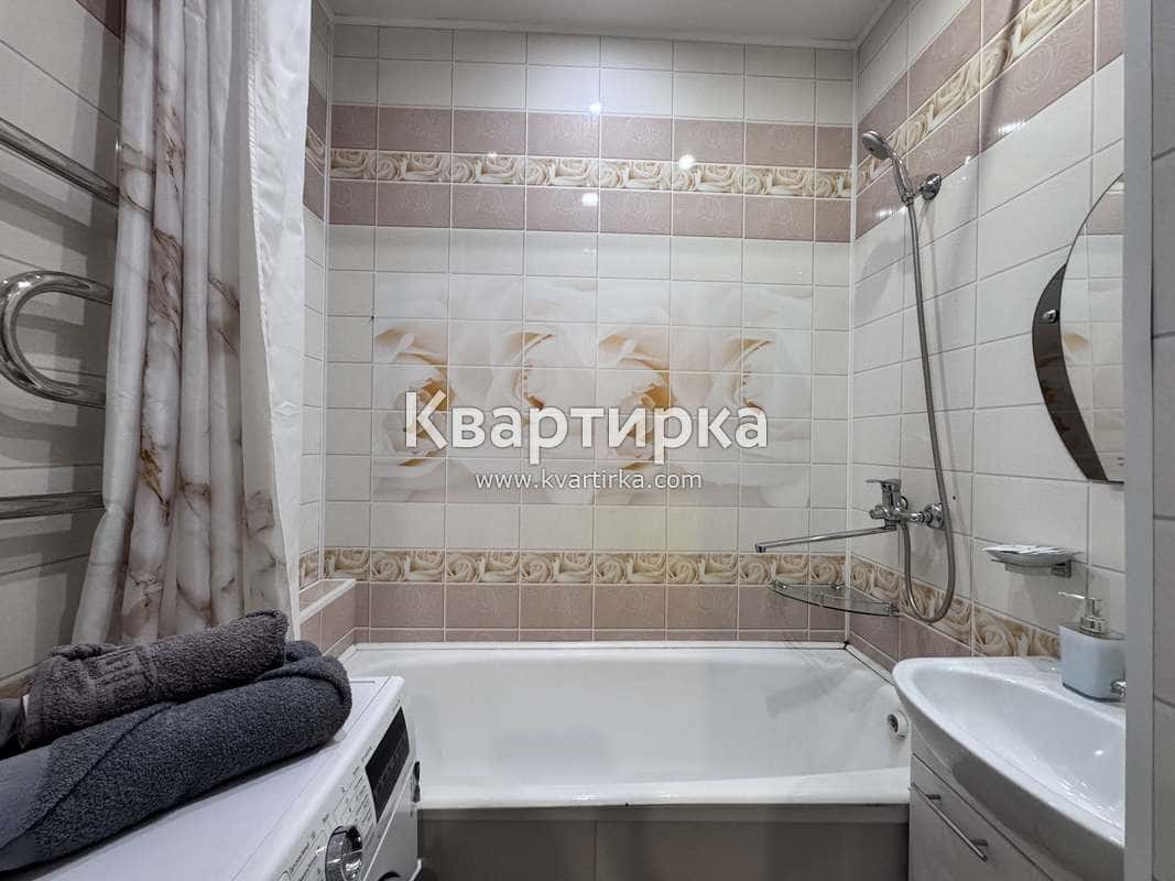 1-комнатная квартира посуточно, Нижневартовск, ул. Мира, 95 8