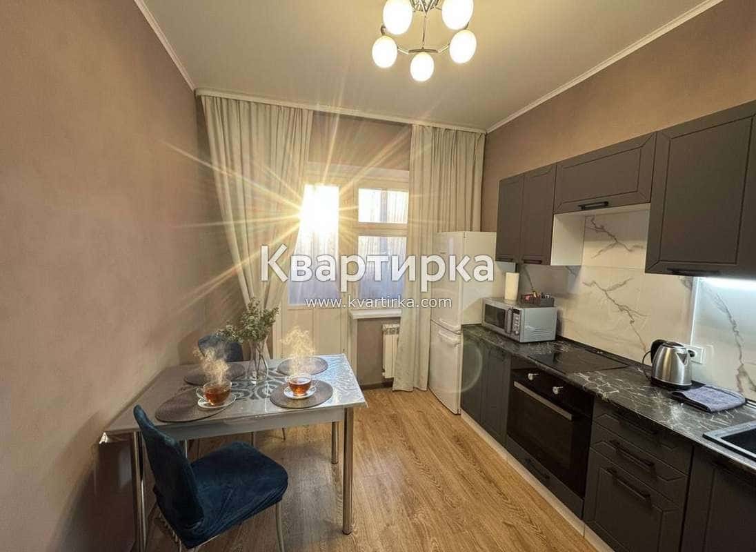 1-комнатная квартира посуточно, Нижневартовск, ул. Московкина, 4 5