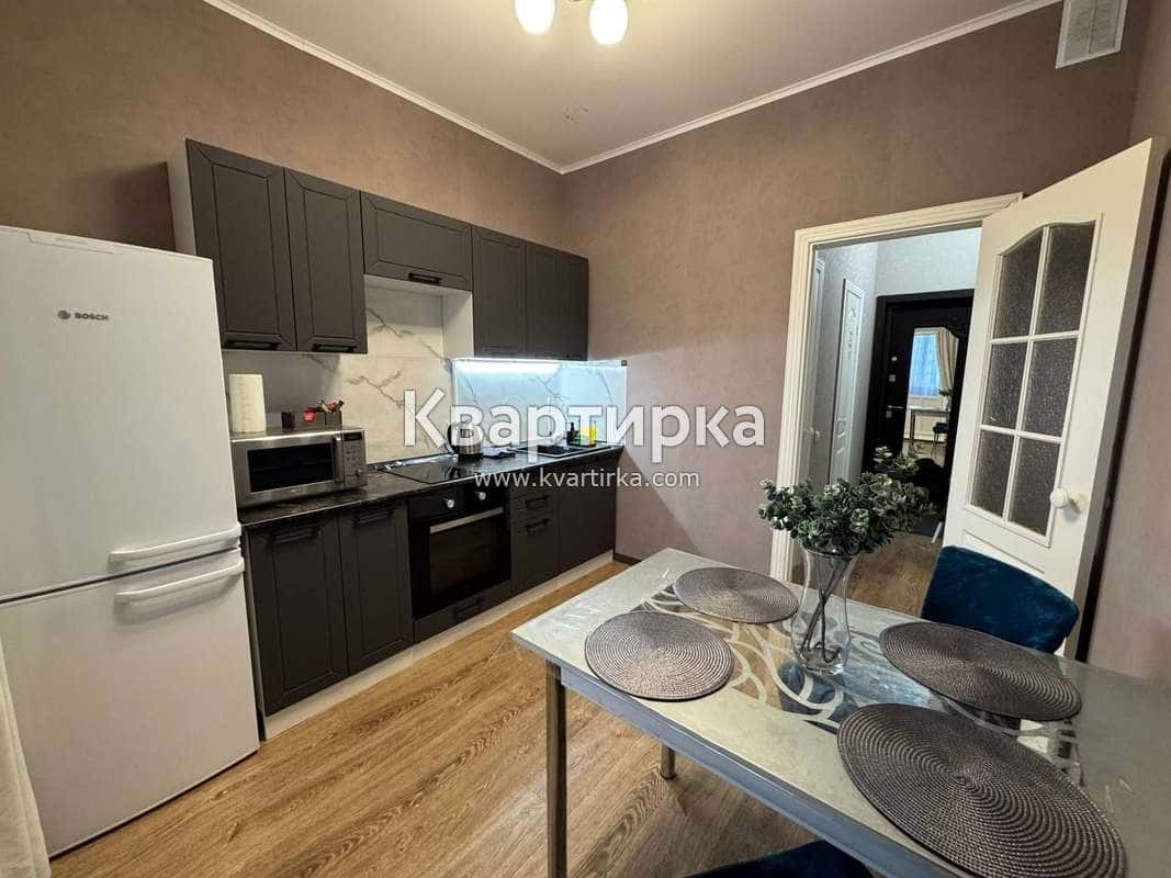 1-комнатная квартира посуточно, Нижневартовск, ул. Московкина, 4 6