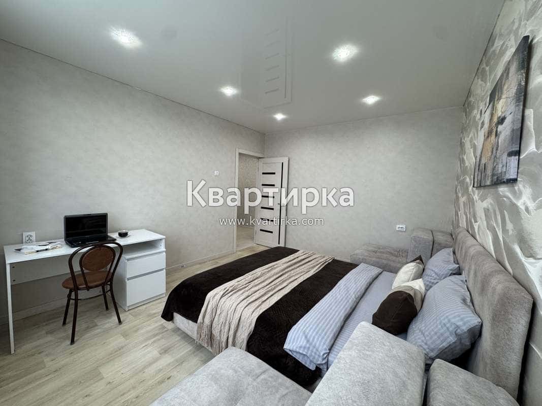2-комнатная квартира посуточно, Нижневартовск, ул. Ханты-Мансийская, 21к1 5