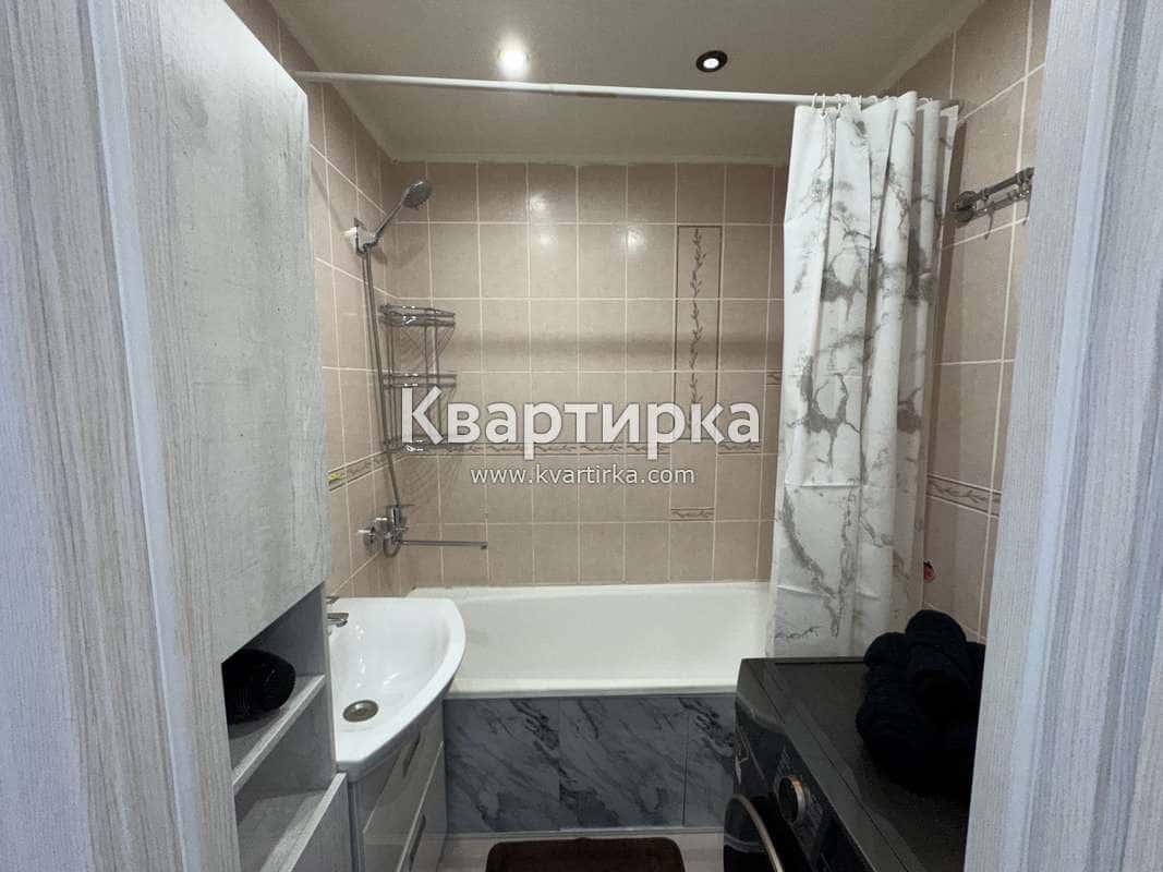 2-комнатная квартира посуточно, Нижневартовск, ул. Ханты-Мансийская, 21к1 10
