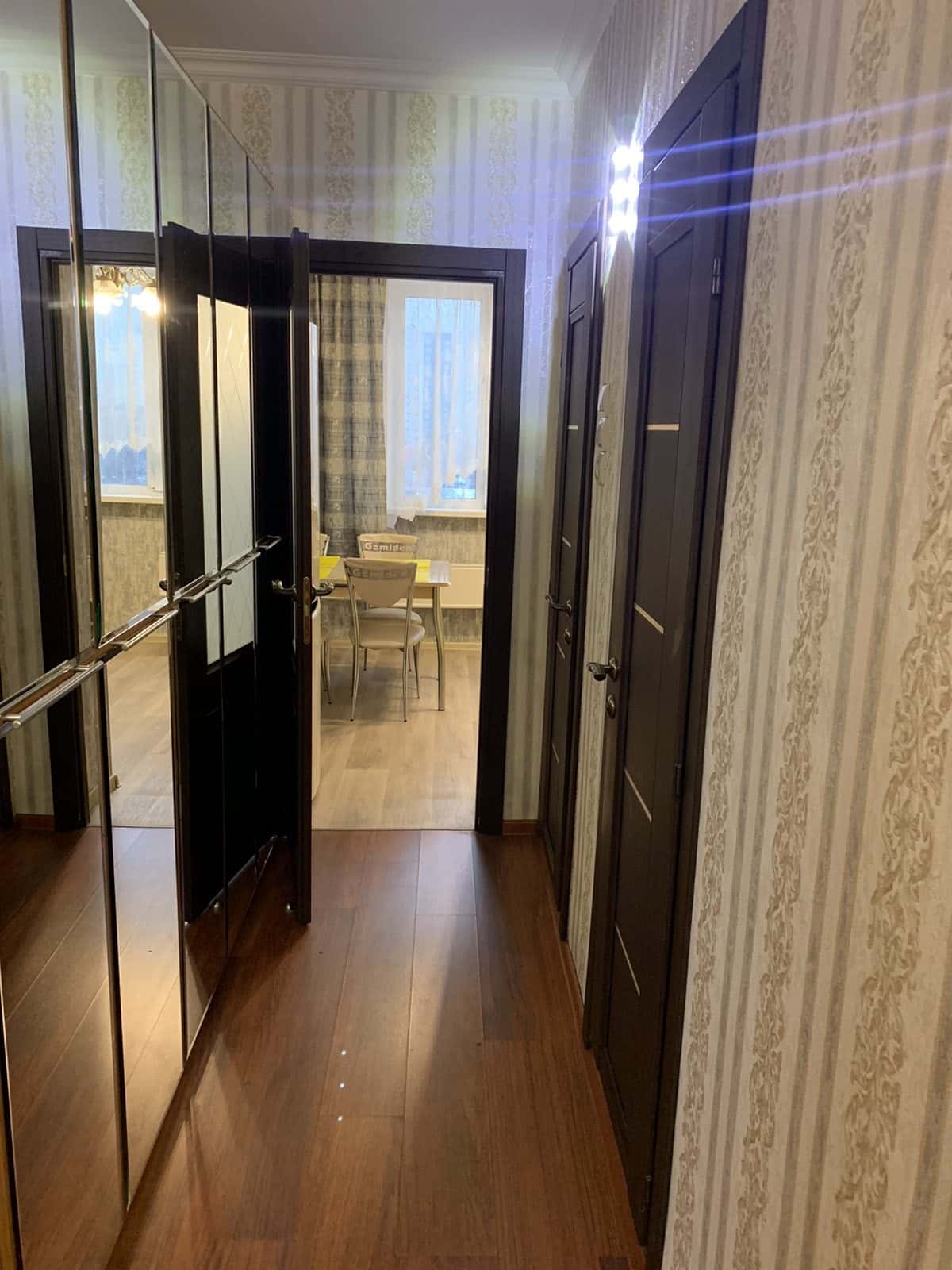 2-комнатная квартира посуточно, Нижневартовск, ул. Ханты-Мансийская, 21к2 6