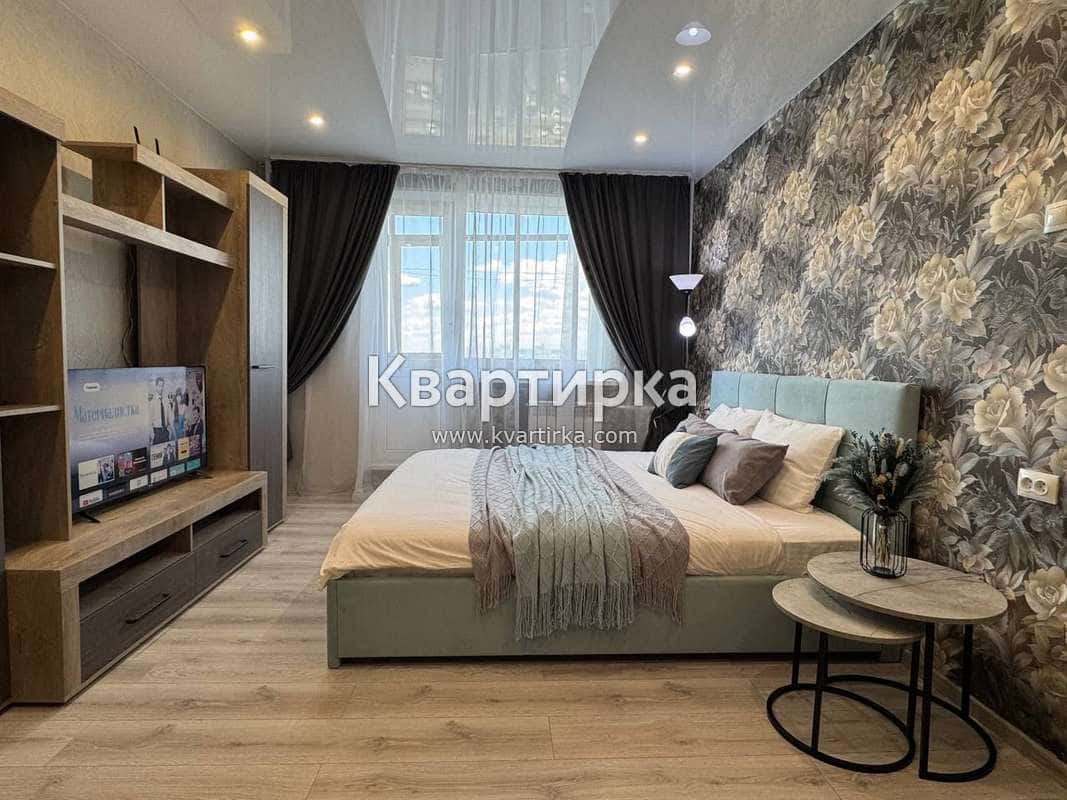 1-комнатная квартира посуточно, Нижневартовск, ул. Чапаева, 15к1 — ул. Чапаева, 15к1