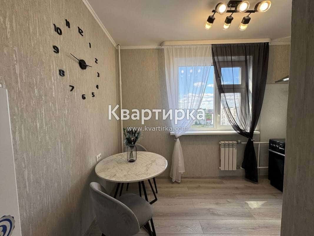 1-комнатная квартира посуточно, Нижневартовск, ул. Чапаева, 15к1 4