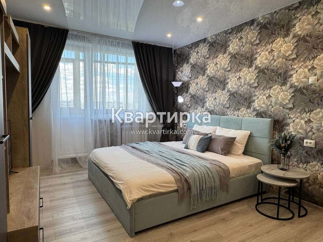 1-комнатная квартира посуточно, Нижневартовск, ул. Чапаева, 15к1 3