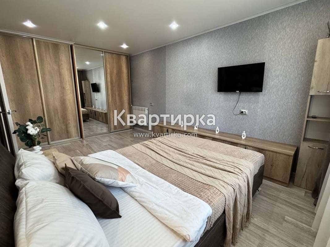 1-комнатная квартира посуточно, Нижневартовск, ул. Чапаева, 38 2
