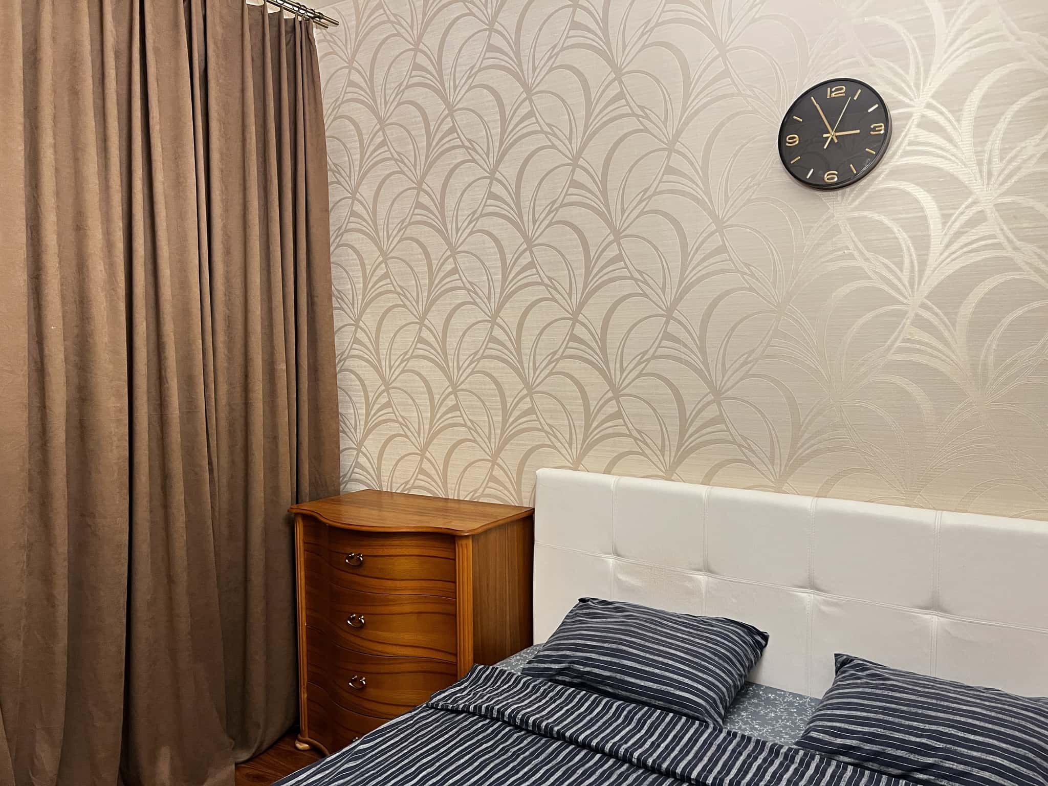 2-комнатная квартира посуточно, Москва, Ленинский пр-кт, 72/2 11