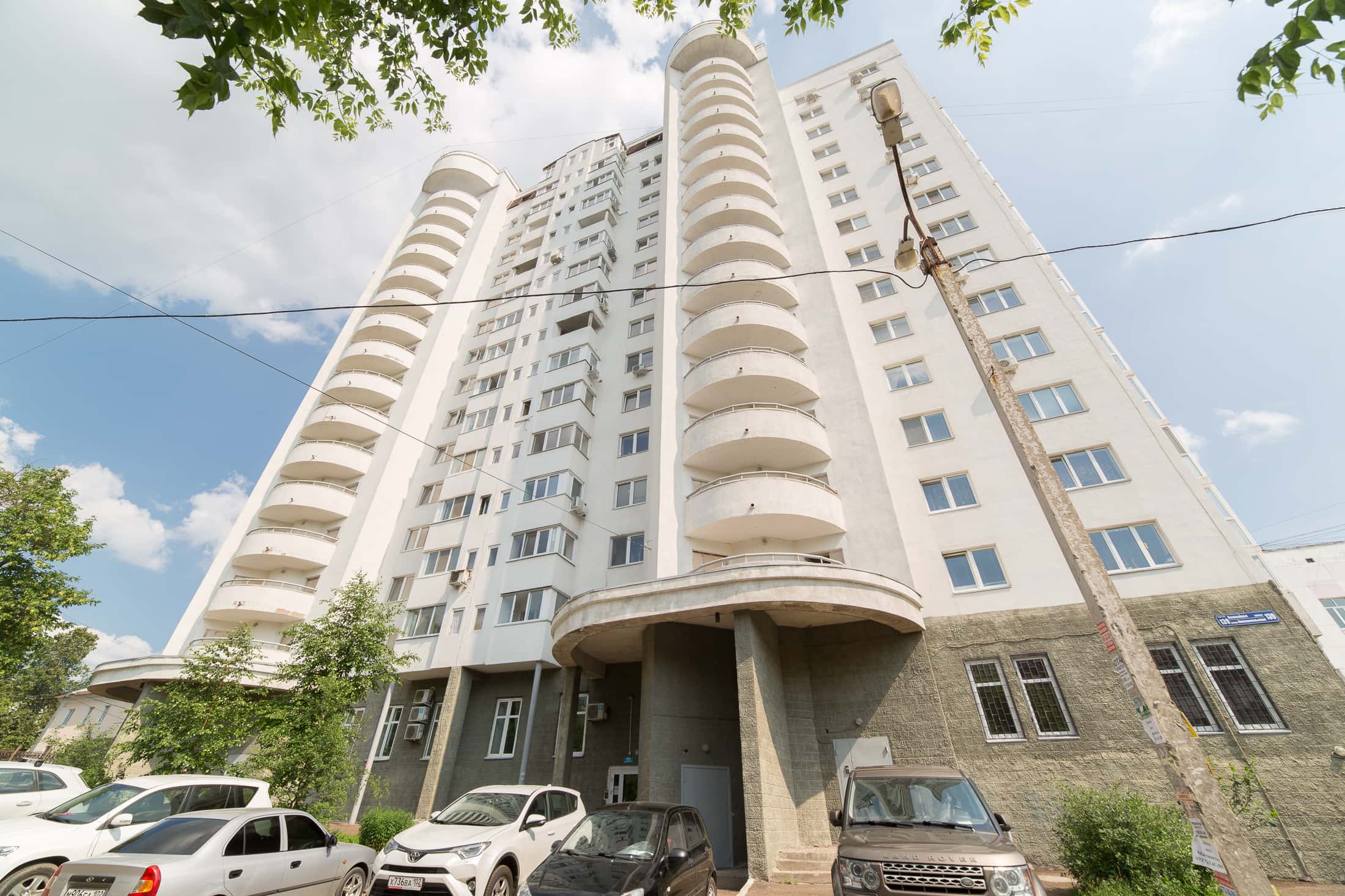 Снять квартиру посуточно в Уфе у Госцирка (Комсомольская 139) 6