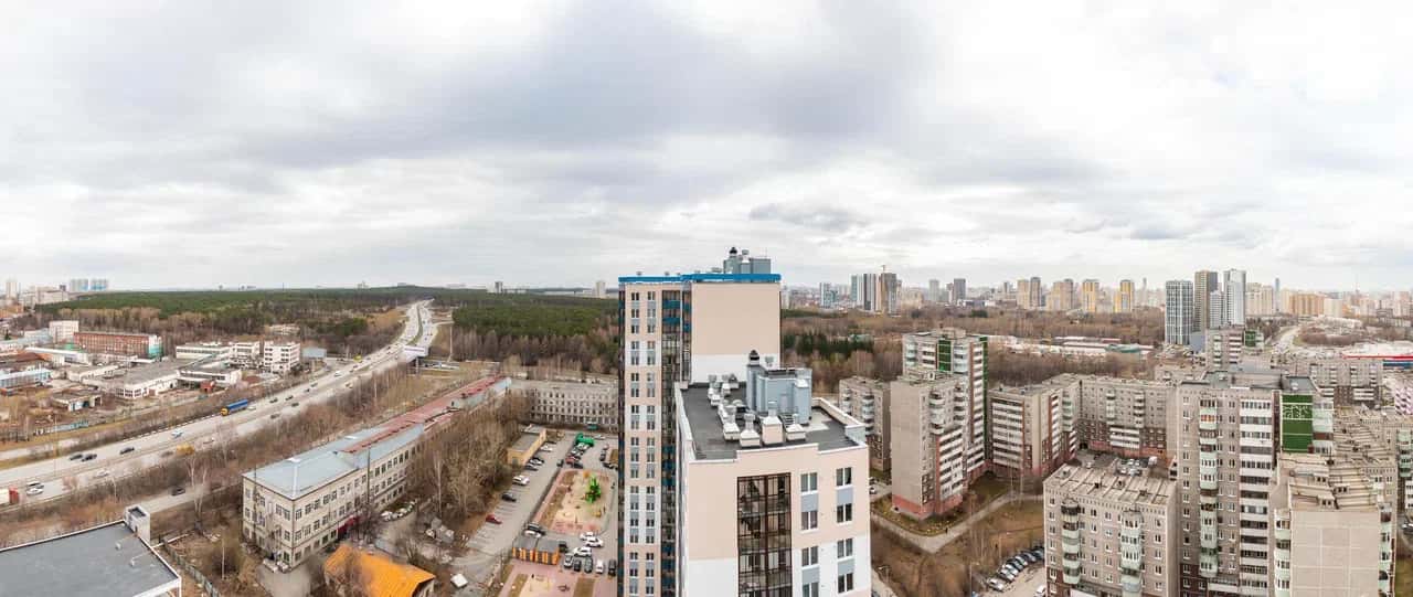Снять 3-комнатную квартиру в Екатеринбурге у Южного Автовокзала посуточно 16