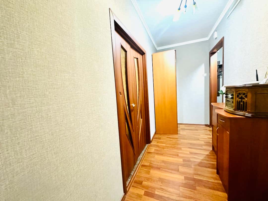 Снять квартиру на сутки, почасово в центре г. Ноябрьск 11