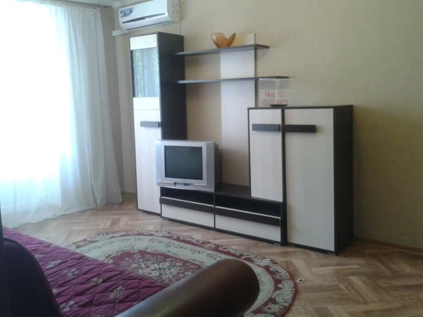 g. Simferopol, Kirova 16 — Kirova 16