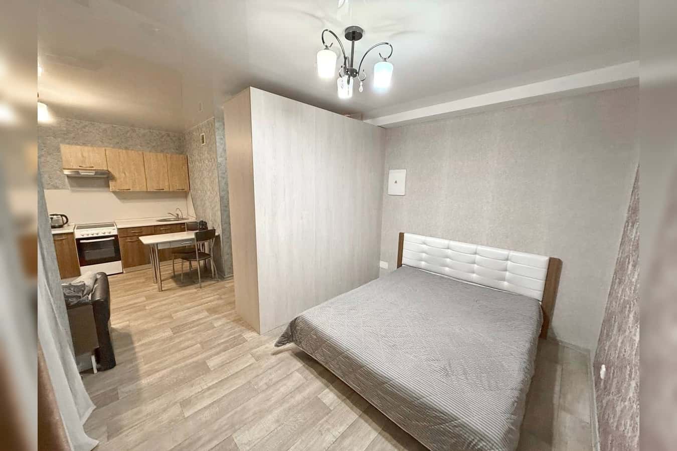 günlük kiralık daire Ekaterinburg Geologicheskaya - 1 odalı, A. Nevsky Katedrali — Sheinkmana 86a
