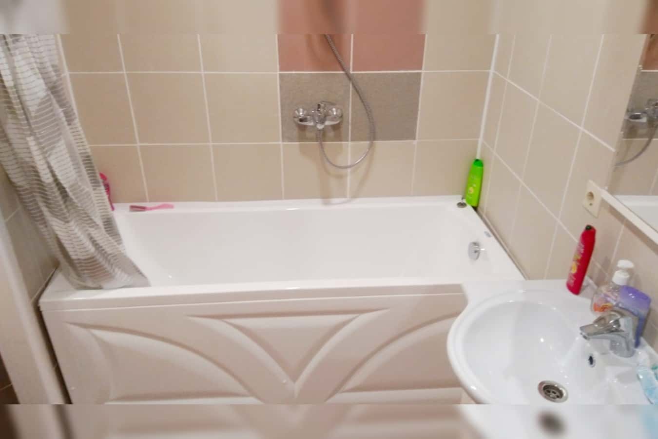 3-комн. квартира посуточно, 77 м2, этаж 2 из 4 12