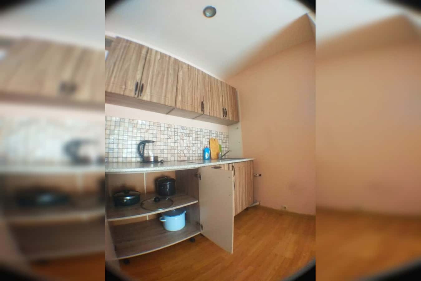 3-комн. квартира посуточно, 77 м2, этаж 2 из 4 14