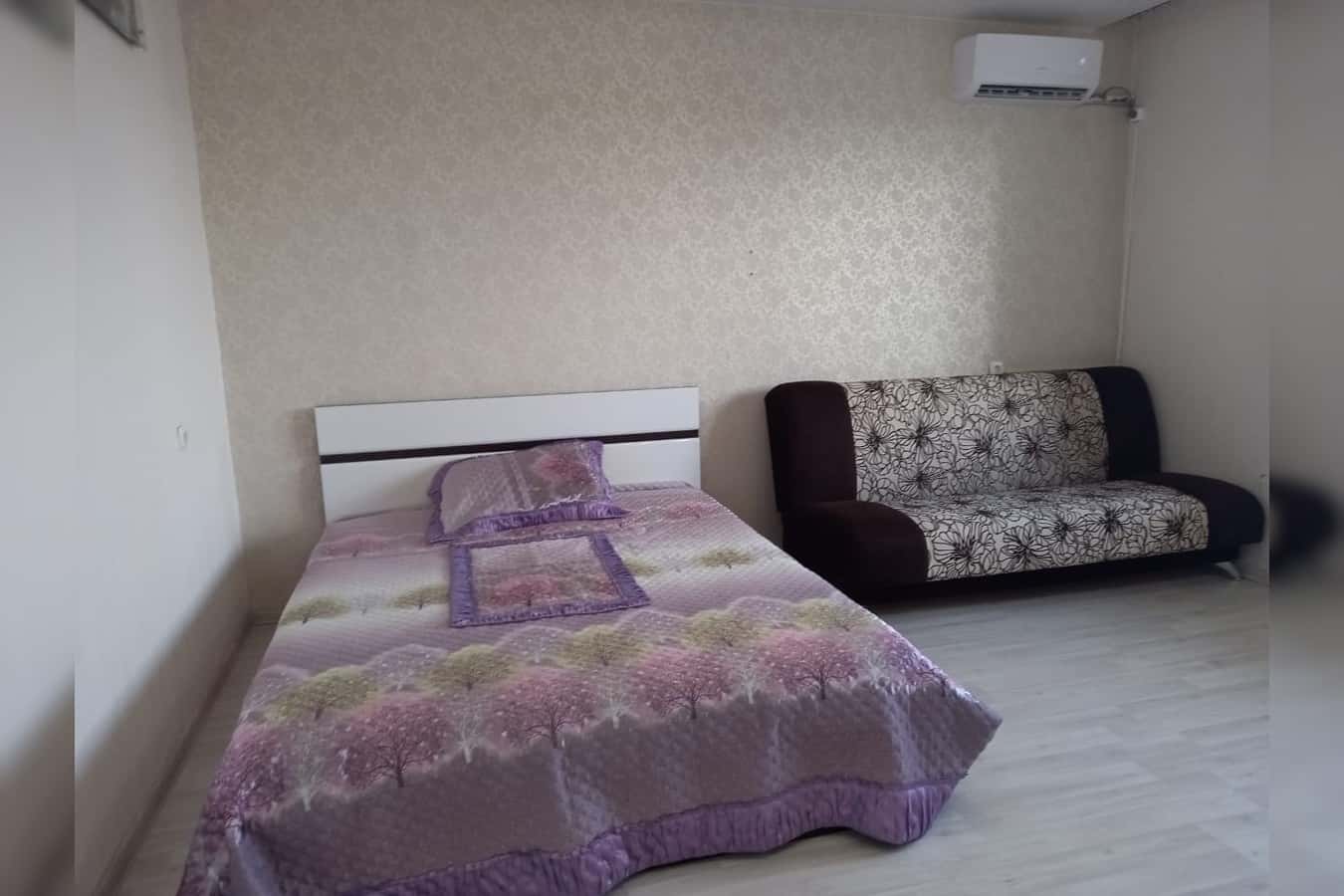 снять квартиру посуточно в Советский районе Красноярск — 2-комнатная, ул. Алексеева 5 6