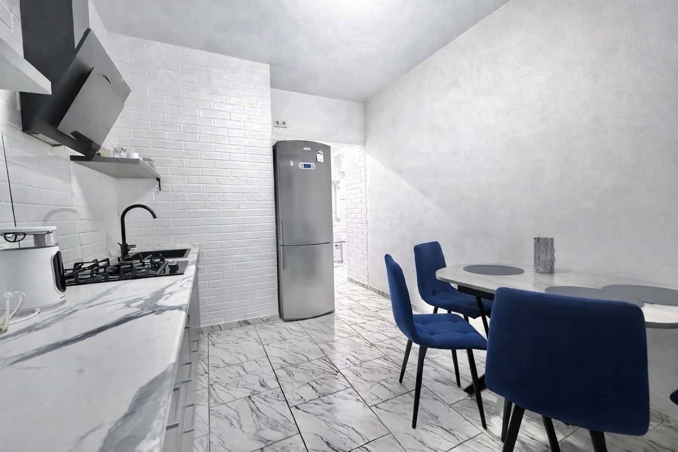 1-комн. квартира посуточно, этаж 3 из 9 5