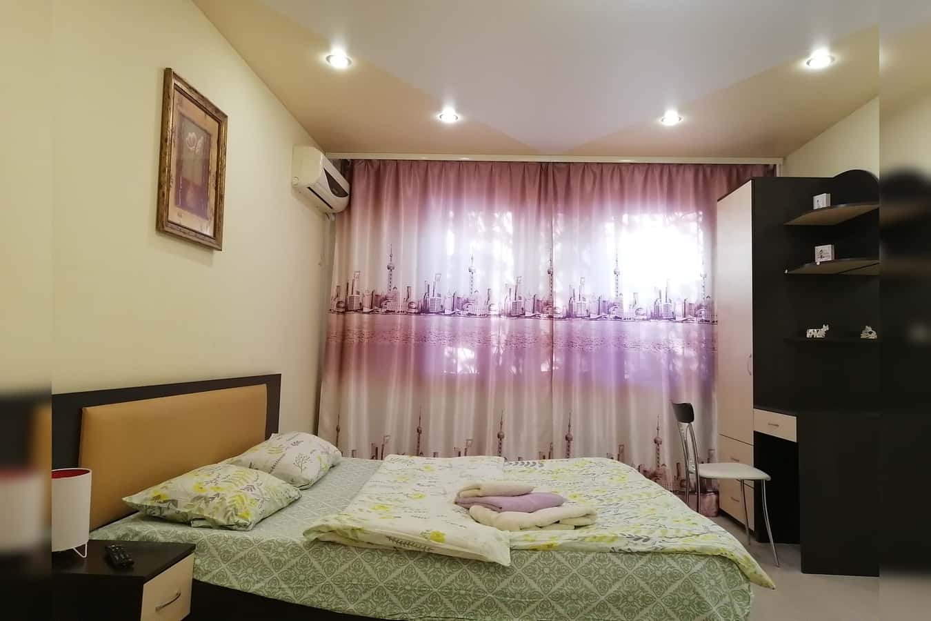 ヤロスラヴリのジェルジンスキー地区でアパートを毎日借りる - 1部屋、st.レニングラードスキー大通り 86 — レニングラードスキー大通り 86