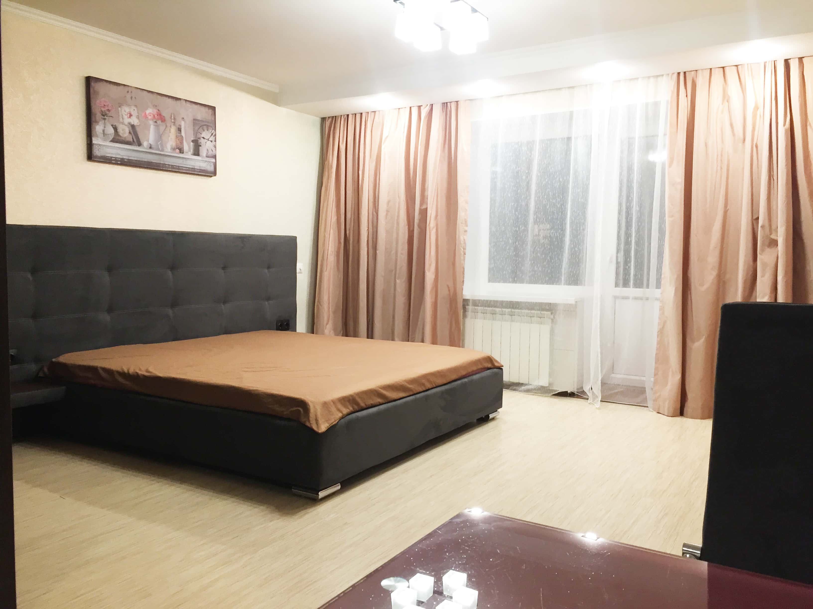 Квартира-студия посуточно, Барнаул, улица Чкалова д. 21