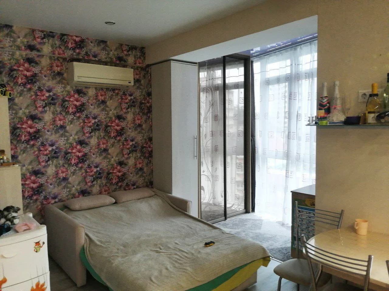 Снять на сутки студию в Сочи у ТРЦ Олимп (пер. Чехова 6/3) 0