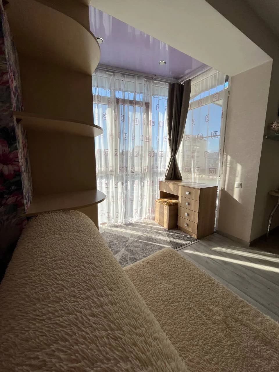 Снять на сутки студию в Сочи у ТРЦ Олимп (пер. Чехова 6/3) 2