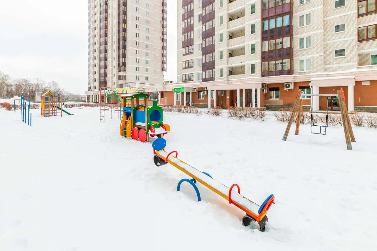 Снять 2-к квартиру в Екатеринбурге, м. Уралмаш, Эльмаш Посуточно 1