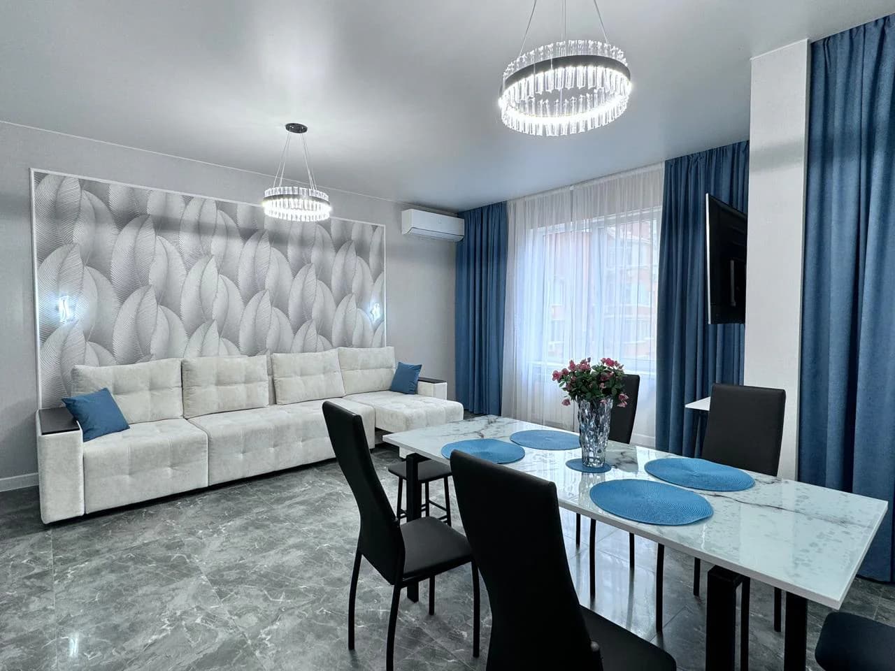 Снять квартиру на сутки в Волгограде у Мамаева Кургана (Ангарская 7Г) 0