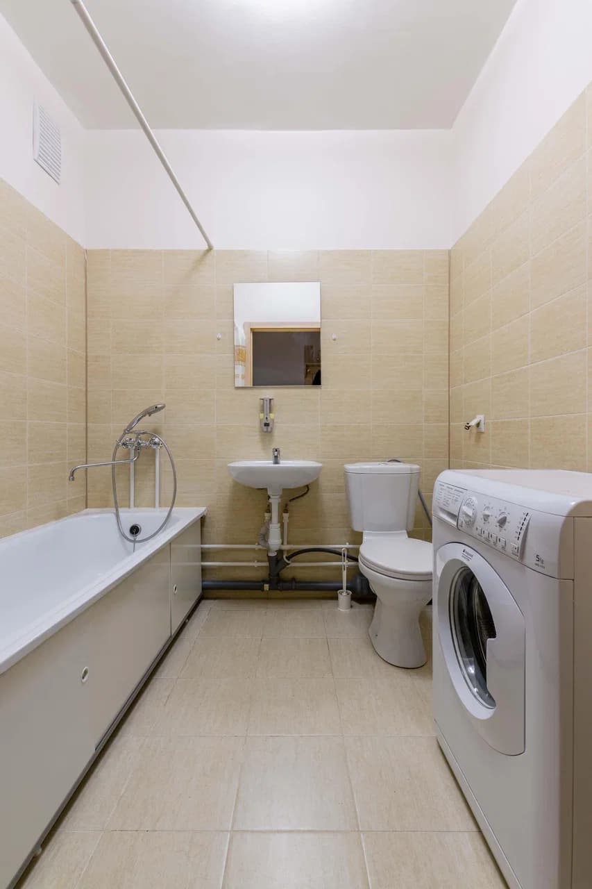 Снять студию в Екатеринбурге у Цирка и метро Геологическая Посуточно 0