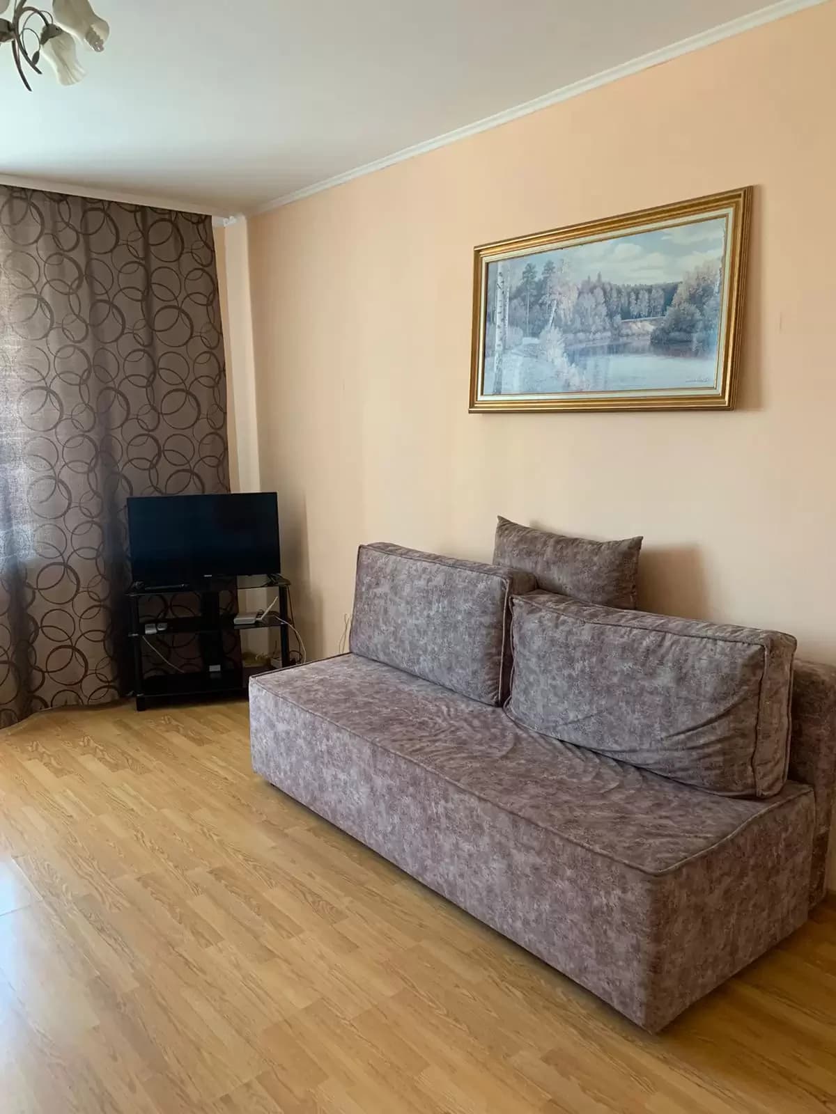 Снять двухкомнатную квартиру в центре Уфы на 8 Марта Посуточно 0