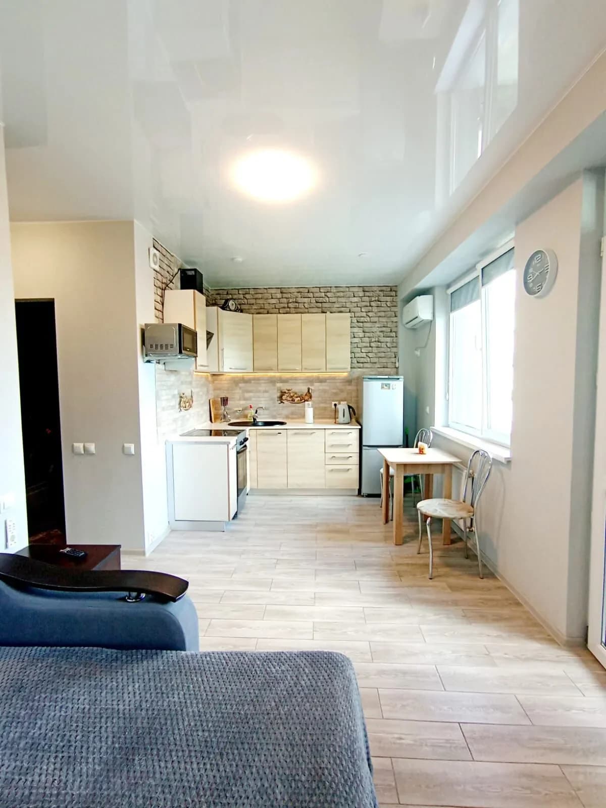 Снять посуточно студию в Севастополе в ЖК Доброгород (Токарева 18В) 0