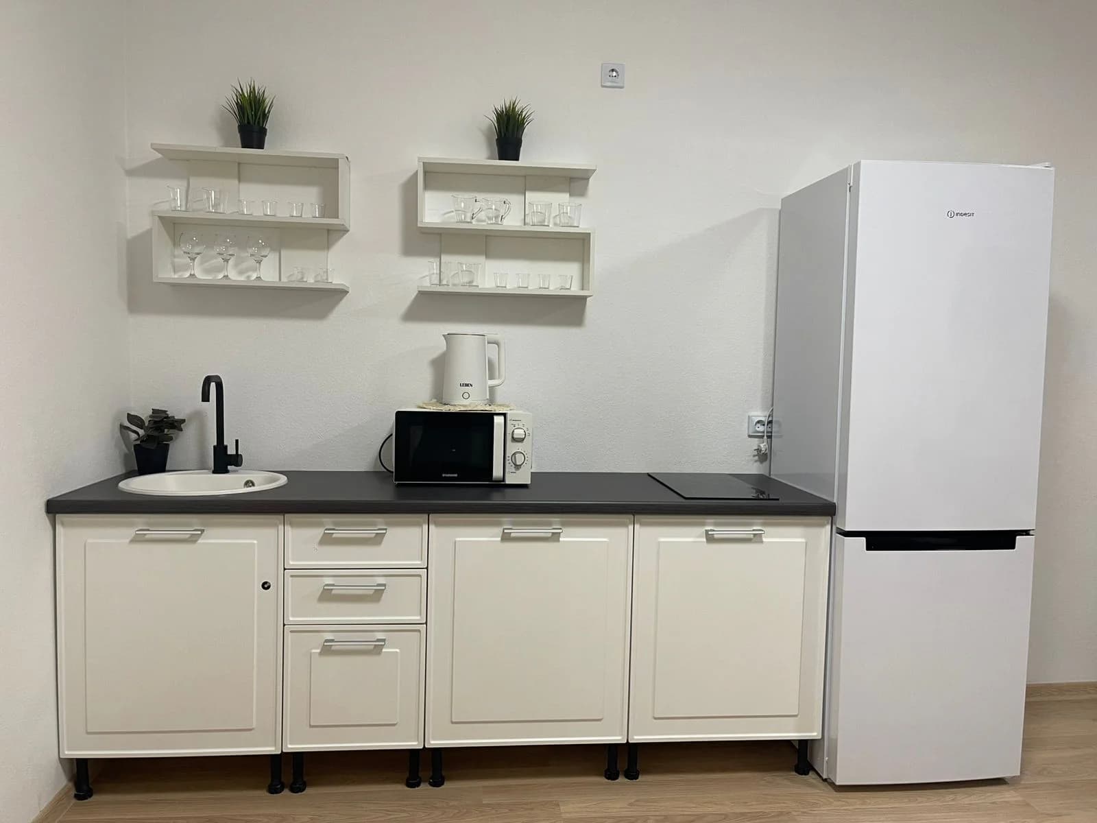 Аренда 5-к квартиры в Екатеринбурге, м. Уралмаш, ЖК «Северное сияние» Посуточно 1