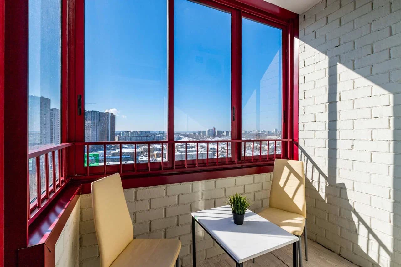 Снять студию в Екатеринбурге у ЖД Вокзала и метро Уральская Посуточно 2