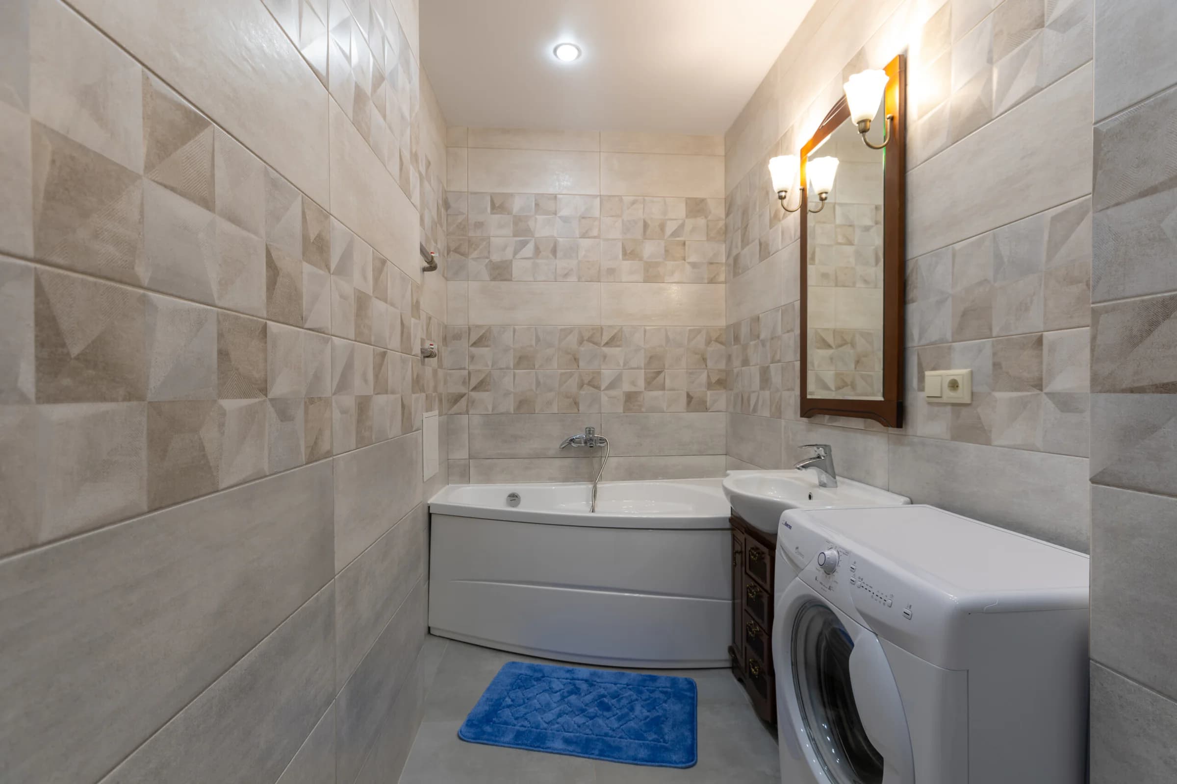 Аренда 2-к квартиры в Екатеринбурге, м. Ботаническая, ул. Белинского 177а/3 Посуточно 3