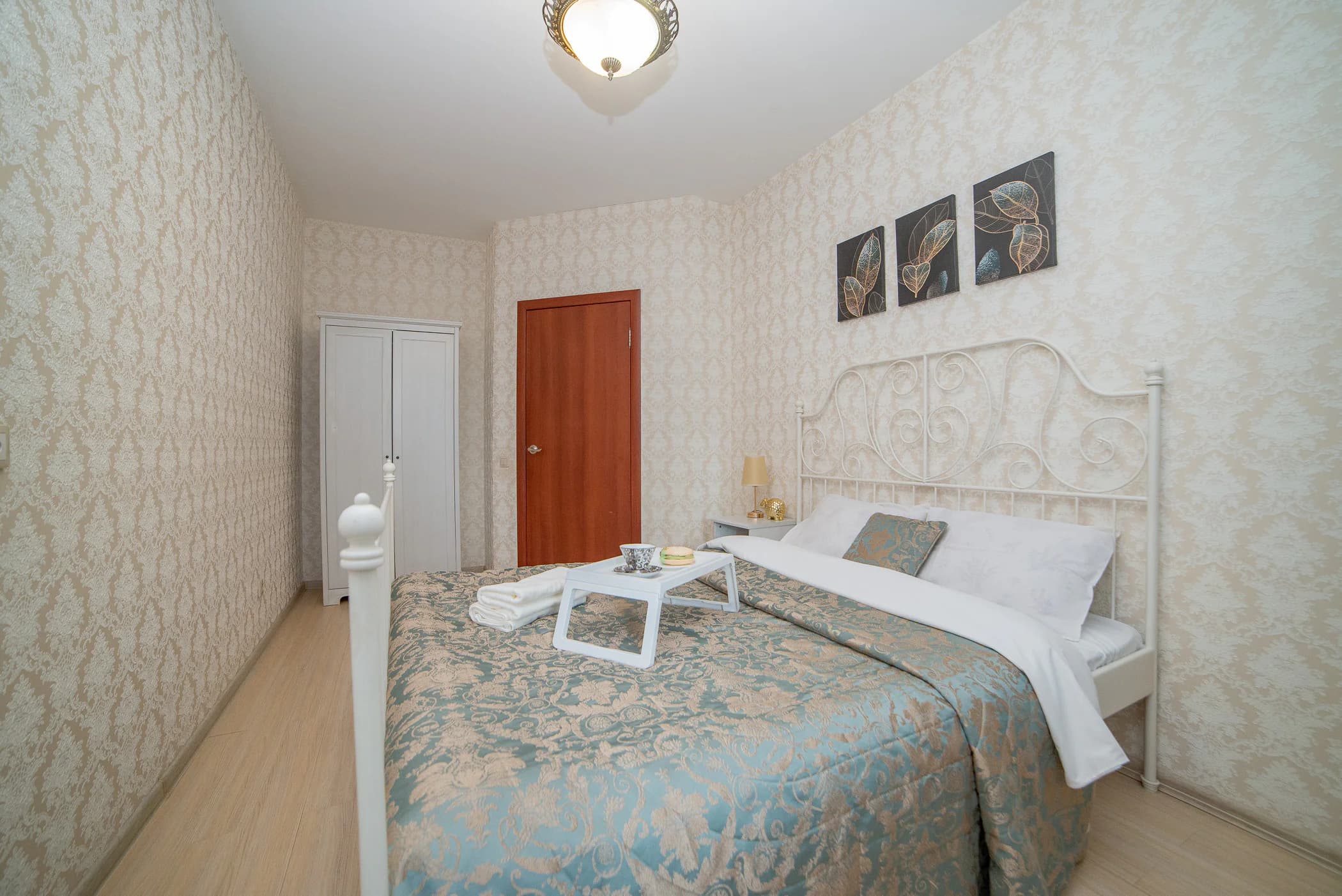 Аренда посуточно 2-комнатной квартиры в Екб у Храма на Крови (Шевченко 20) 2