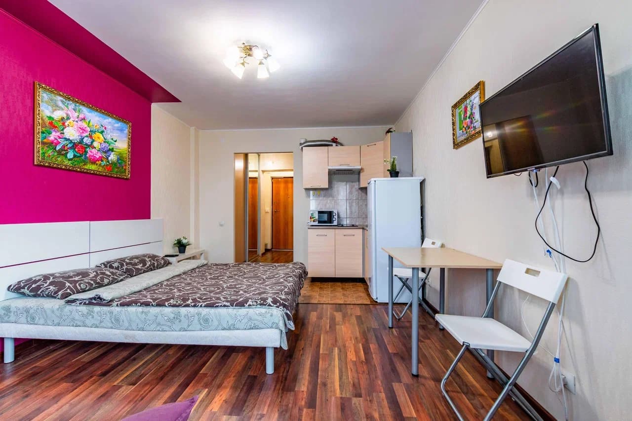 Снять студию в Екатеринбурге у набережной Исети и Адмиралтейского парка Посуточно 3